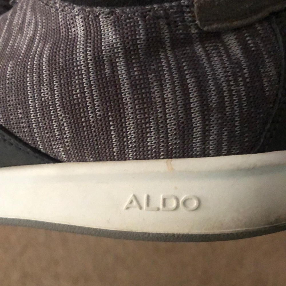 Men’s Aldo shoes size 9 (USA)